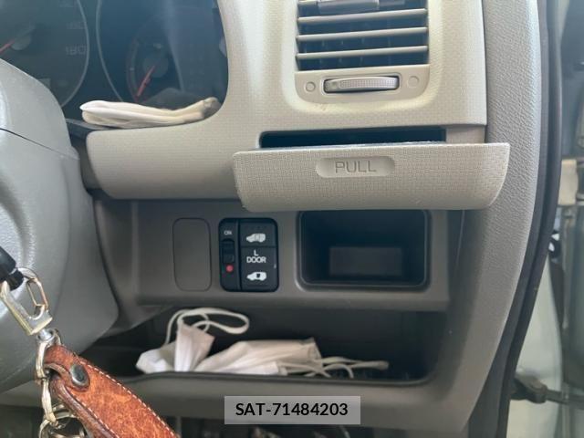 Honda MOBILIO 2007-12 6909231-12