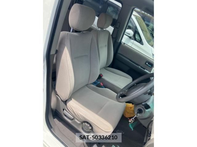 Honda MOBILIO 2004-09 7358817-11