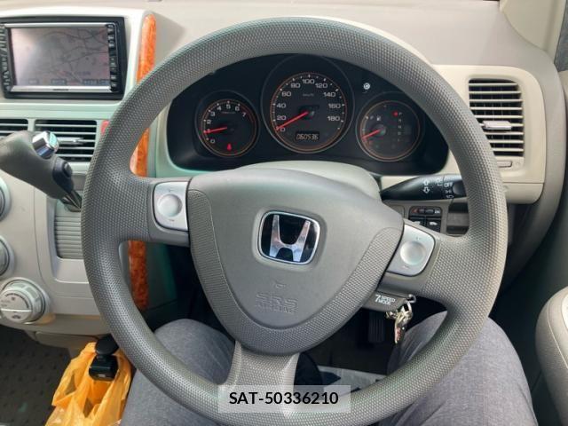 Honda MOBILIO 2004-09 7358817-12