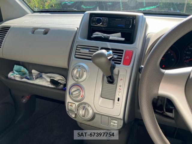 Honda MOBILIO 2006-02 8562747-14