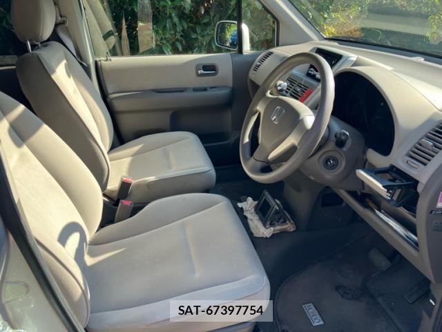 Honda MOBILIO 2006-02 8562747-8