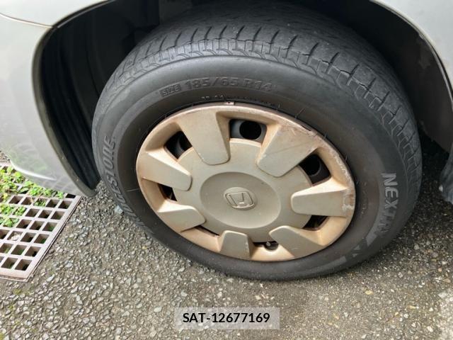 Honda MOBILIO 2005-02 8660356-9