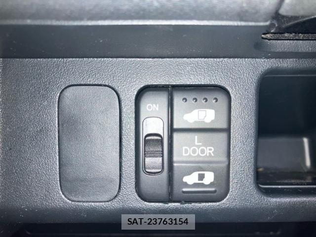 Honda MOBILIO SPIKE 2006-03 8849945-11
