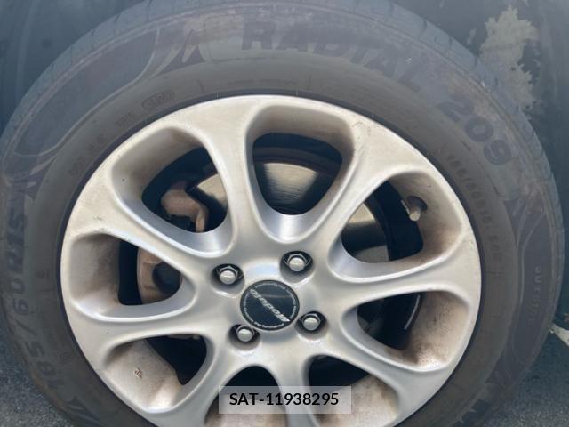 Honda MOBILIO SPIKE 2007-10 8880886-9