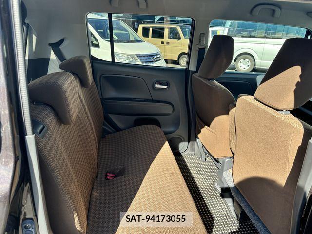 Nissan MOCO 2013-03 1041708-12