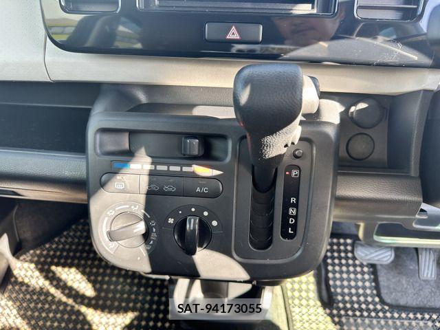 Nissan MOCO 2013-03 1041708-18