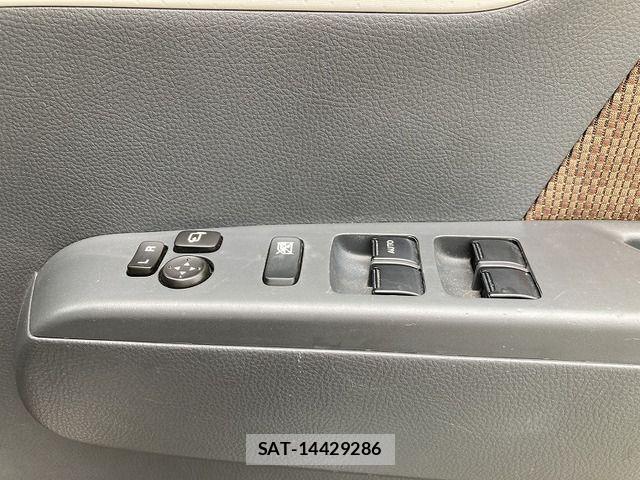 Nissan MOCO 2011-05 1060499-17
