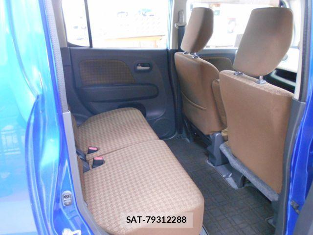 Nissan MOCO 2013-02 1386641-7