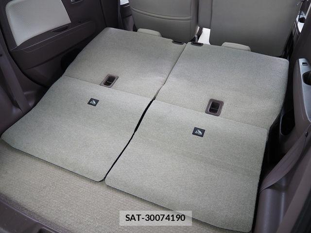 Nissan MOCO 2014-08 3676644-24