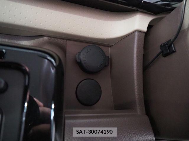 Nissan MOCO 2014-08 3676644-28