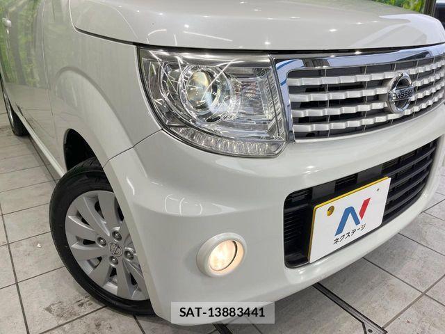 Nissan MOCO 2015-04 6217102-11