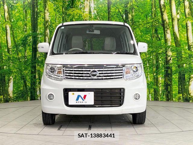 Nissan MOCO 2015-04 6217102-13