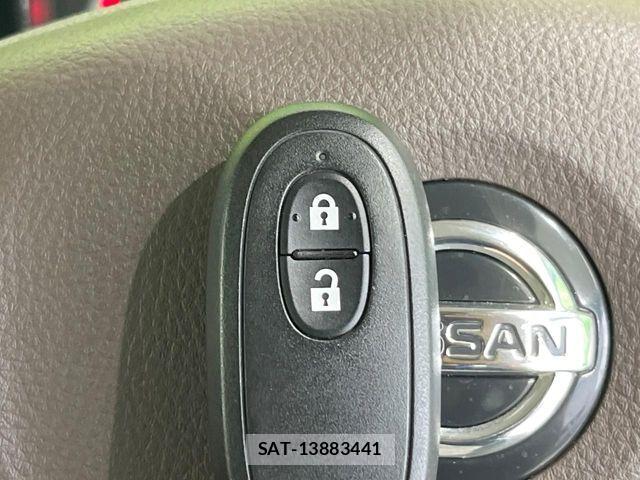 Nissan MOCO 2015-04 6217102-4