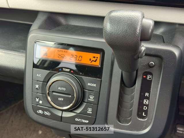 Nissan MOCO 2014-11 6676982-4