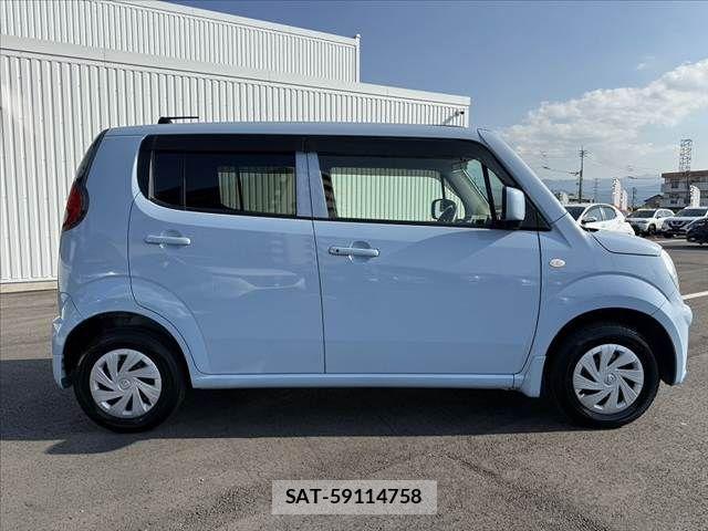 Nissan MOCO 2013-11 7020950-10