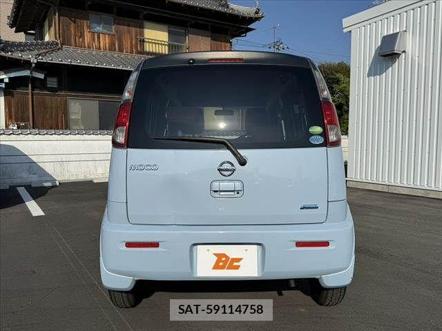 Nissan MOCO 2013-11 7020950-13