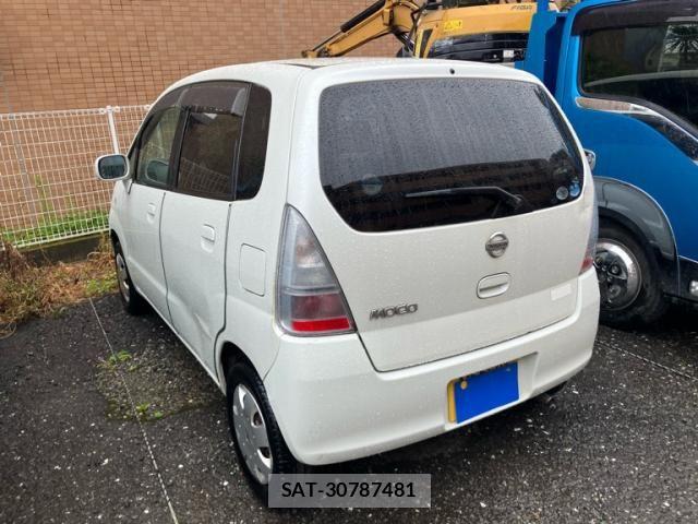 Nissan MOCO 2004-05 7020951-2