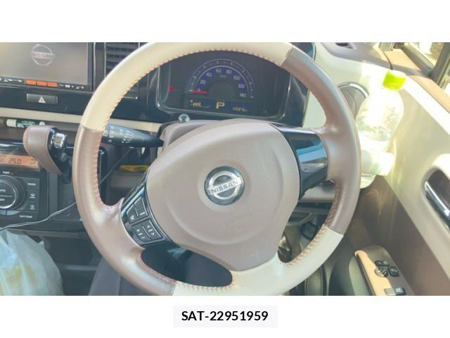 Nissan MOCO 2015-02 7271296-19