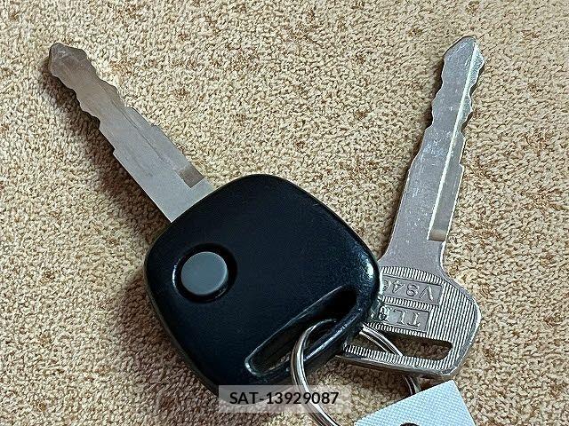 Nissan MOCO 2010-05 7271294-25