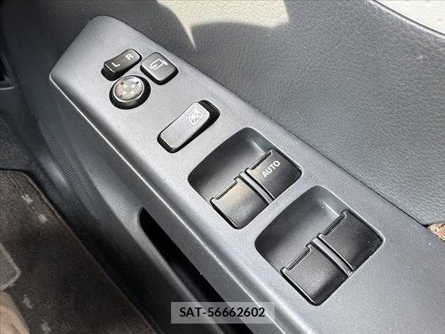 Nissan MOCO 2012-05 7328527-24