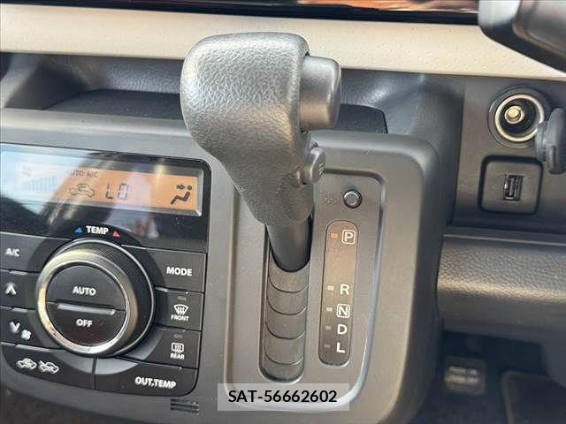 Nissan MOCO 2012-05 7328527-28