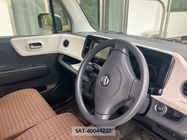 Nissan MOCO 2013-09 7358829-11