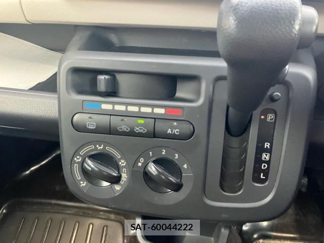 Nissan MOCO 2013-09 7358829-16