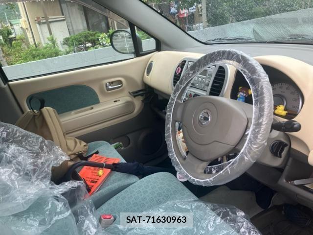 Nissan MOCO 2007-08 7358828-4