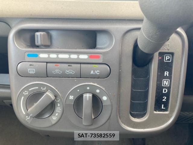 Nissan MOCO 2007-09 7358831-17