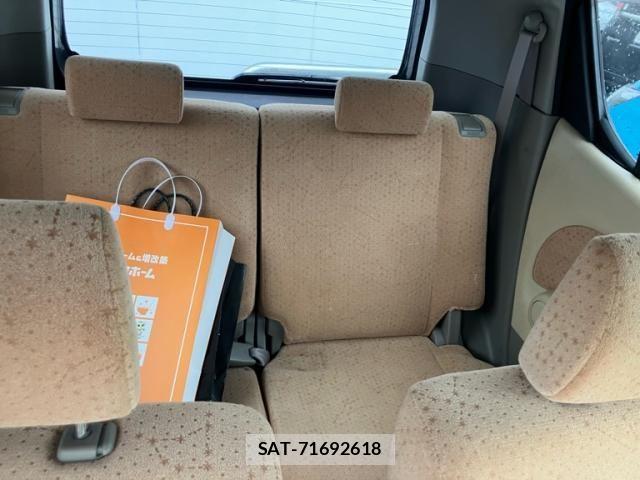 Nissan MOCO 2009-07 7358827-7