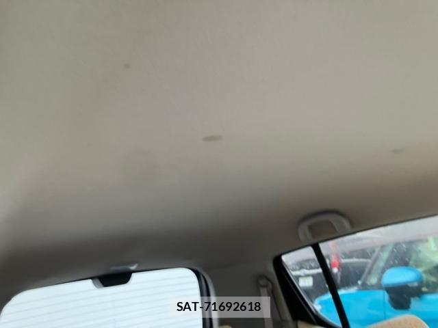 Nissan MOCO 2009-07 7358827-8