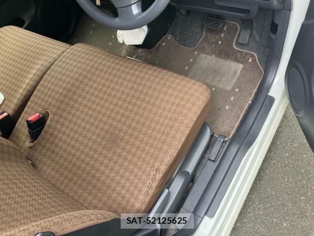 Nissan MOCO 2012-07 7392933-13