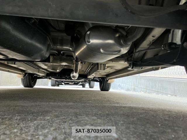Nissan MOCO 2009-06 7392931-11