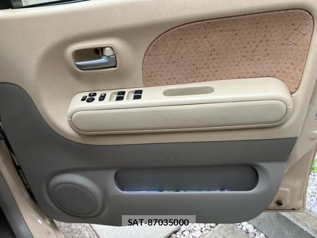 Nissan MOCO 2009-06 7392931-12