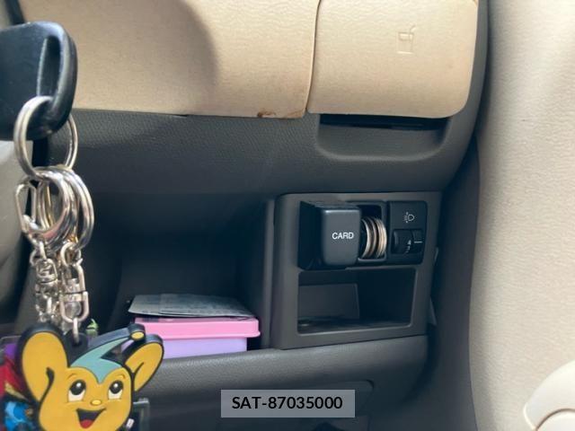 Nissan MOCO 2009-06 7392931-16