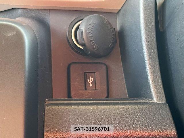 Nissan MOCO 2013-05 7392930-10
