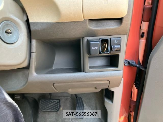 Nissan MOCO 2010-06 7392932-11