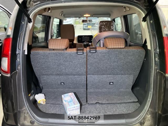 Nissan MOCO 2013-06 7392934-11