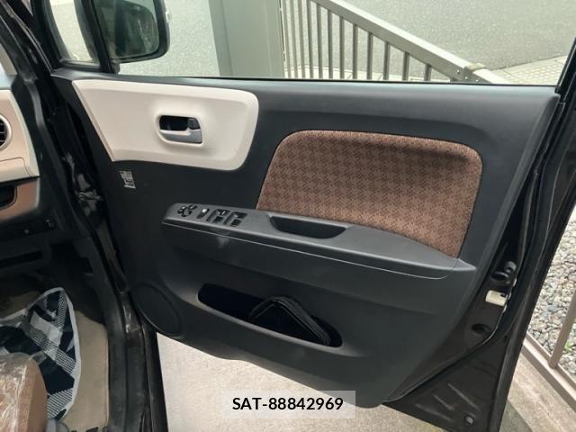 Nissan MOCO 2013-06 7392934-12