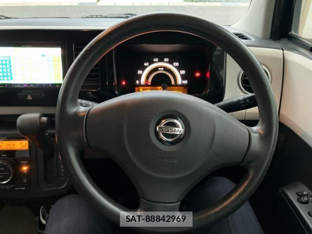 Nissan MOCO 2013-06 7392934-23
