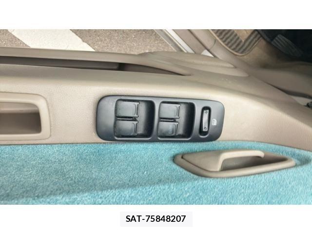Nissan MOCO 2003-06 7455938-13