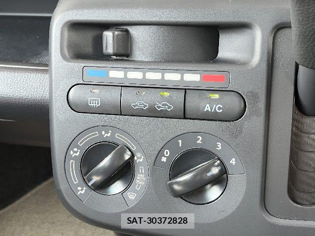 Nissan MOCO 2016-03 7501658-14