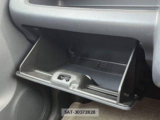 Nissan MOCO 2016-03 7501658-16