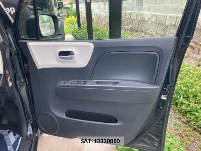 Nissan MOCO 2015-12 7501665-11