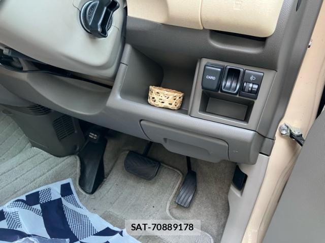 Nissan MOCO 2008-04 7562458-15