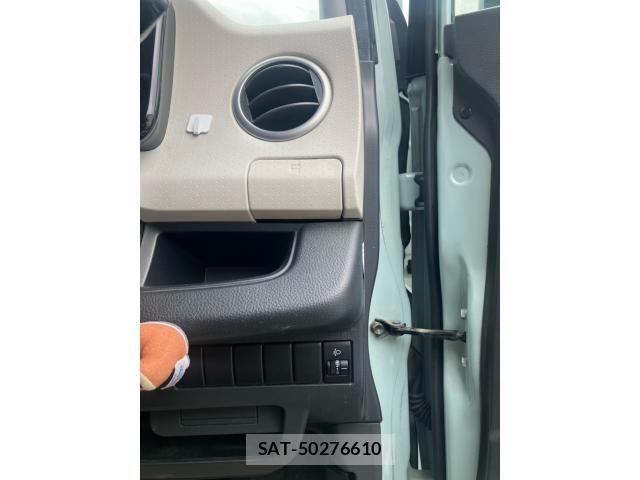 Nissan MOCO 2011-07 7562459-17
