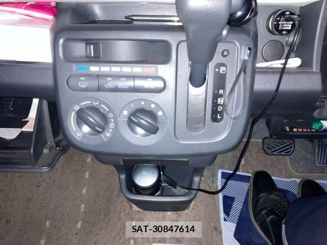 Nissan MOCO 2013-02 7618267-18