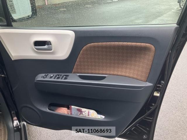 Nissan MOCO 2012-07 7618273-9