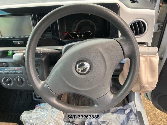 Nissan MOCO 2013-01 7618268-16