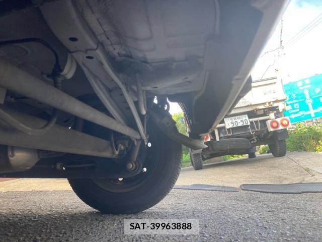 Nissan MOCO 2013-01 7618268-22